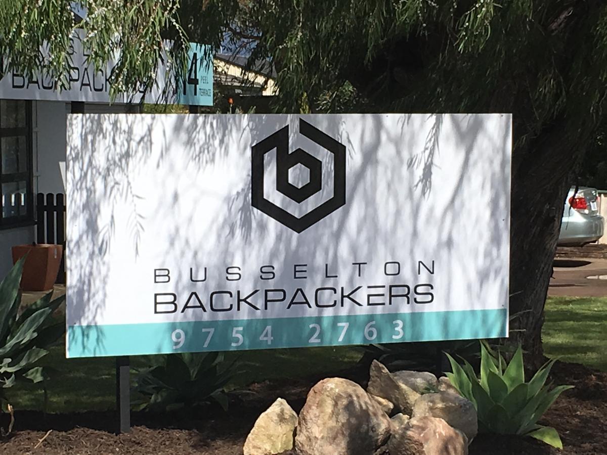 Bunkers Backpackers Pansiyon Busselton Dış mekan fotoğraf